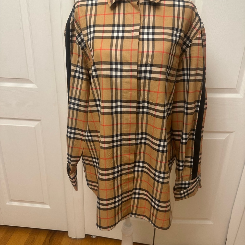 Women’s Burberry Checkered pattern Button Down Shirt  Size 14